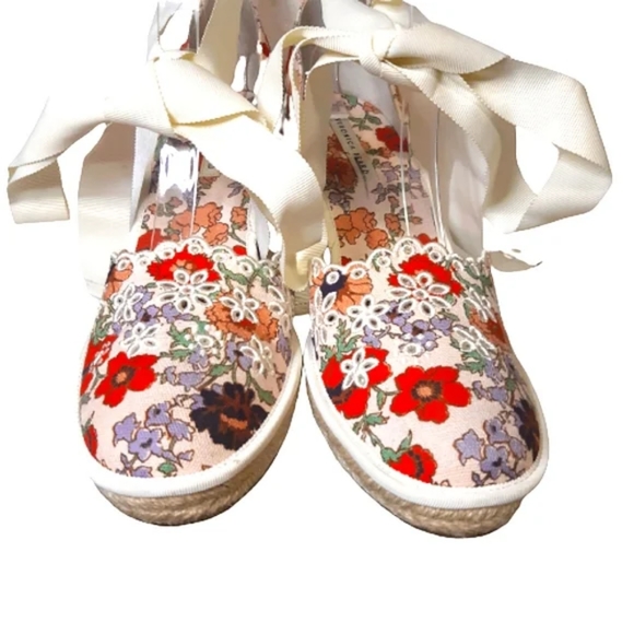 Veronica Beard Soleil Espadrille Wedge Sandals in Floral White Block Heel - Picture 9 of 11